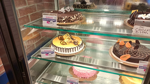 Monginis Cake Shop