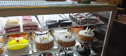 Live Cakes