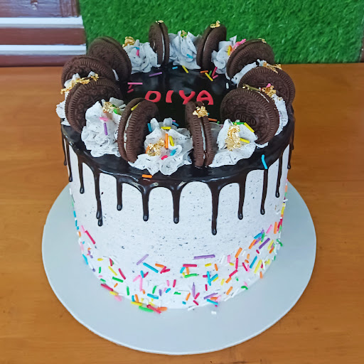 Surprise Cakes Tirupur |Order online birthday cake delivery in Tiruppur