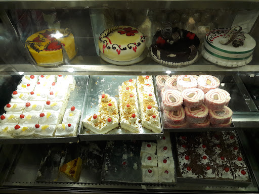 Hollywood Bakery And Confectionery