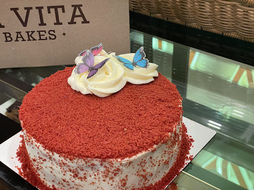 La Vita Bakes