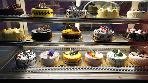 Moonlight cake shop