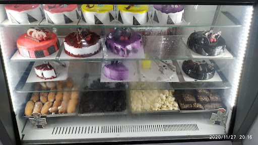 Royal Cakes