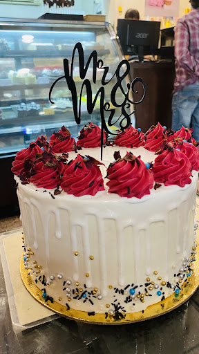 You & Me Cakes - Cake Shop in Erode