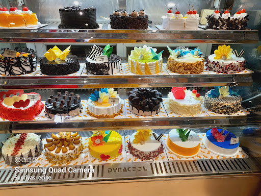 Raghuvir Sweets & Bakers Sangli
