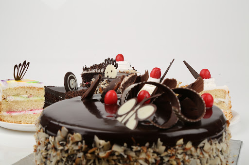 Aryaas Sweets & Bakery