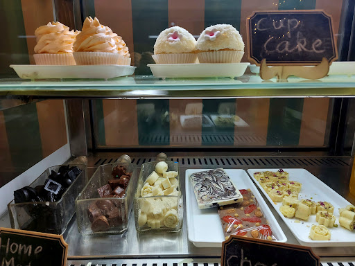 Vani's Creative Bakers & Events