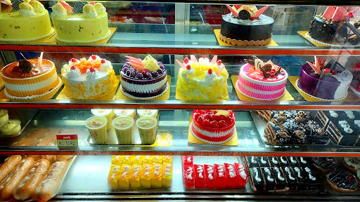 Cake Hut & Kaveri Sweets