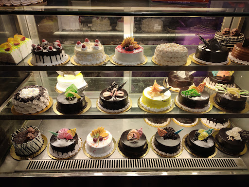 Primaura Cakes & Desserts | 100% VEG | Thane