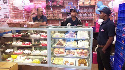 Monginis Cake Shop