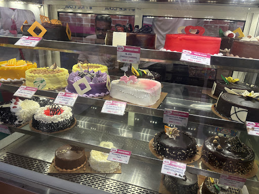 Monginis Cake Shop