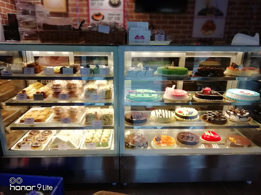 Monginis Cake Shop