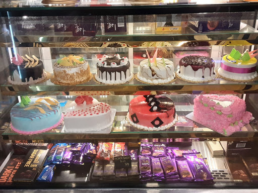 Mrs. & Mr. Cakewala - Best Bakery Shop in Meerut