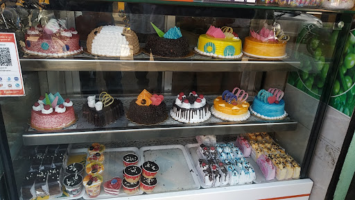 Cool Icecream & Cake parlour- Best Cake Shop in Varanasi
