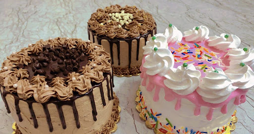 How Sweet Cookies & Cakes
