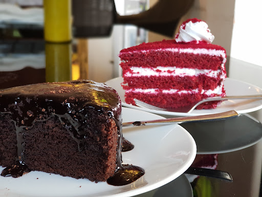 Eddie's Patisserie & Café