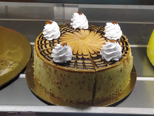 7th sky cake and bakery shop