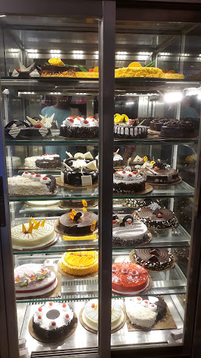 Monginis Cake Shop (Sandhya Confectioners)