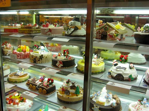 FORTUNE BAKERY