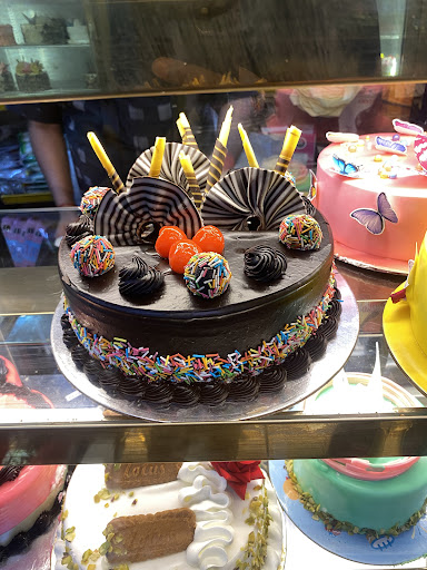 DUGGAL BAKER'S _BEST BAKERY AND CAKE SHOP IN MODEL TOWN LUDHIANA (ONLINE CAKE DELIVERY SERVICE)