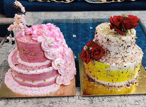 Cake by divya