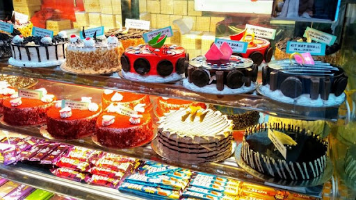 Happy Bakery