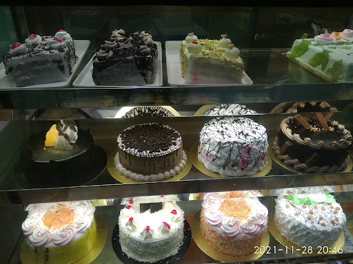 Delicious Bakers - Live Cake Shop
