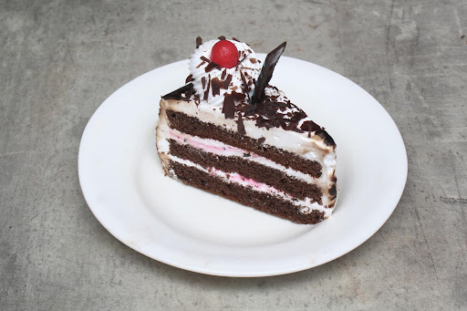 Mr. Bake - The Live Cake Shop