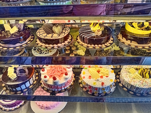 Mr. Bake - The Live Cake Shop