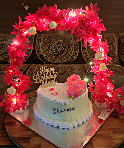 Bhavya's Cakes & Shakes