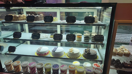 Essence - The Bake Lab