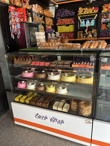 Iyengar Cake House